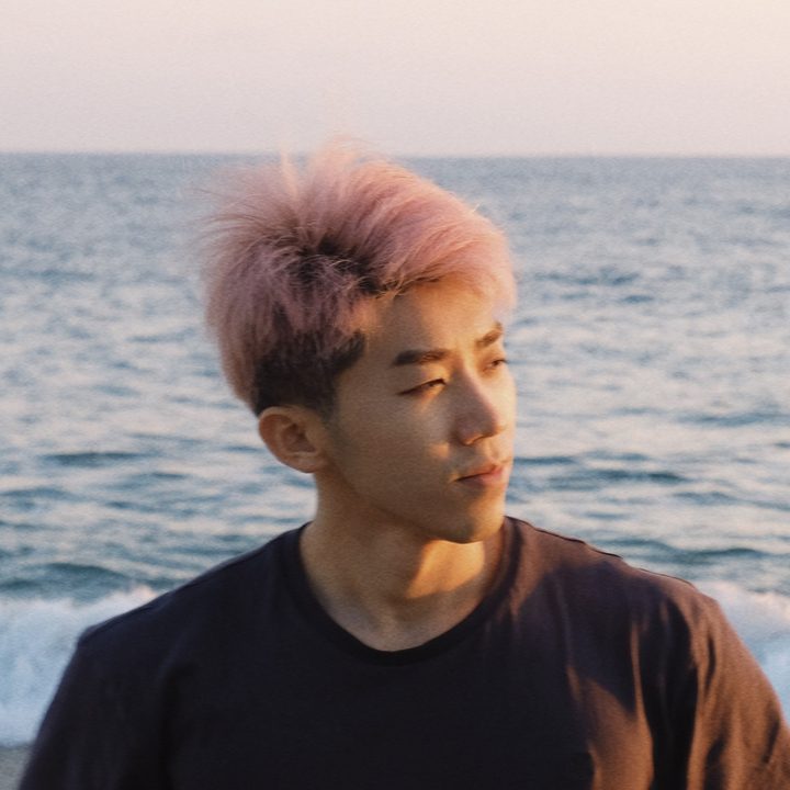 Ziheng Duan by the ocean
